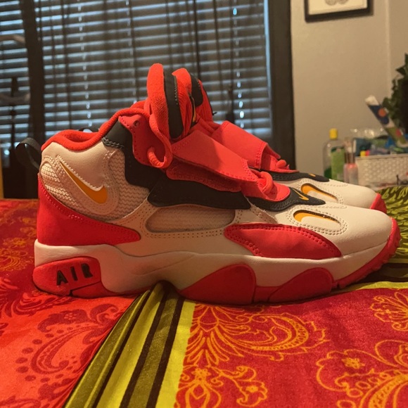 Nike Air Speed Turf (GS) - Picture 2 of 4